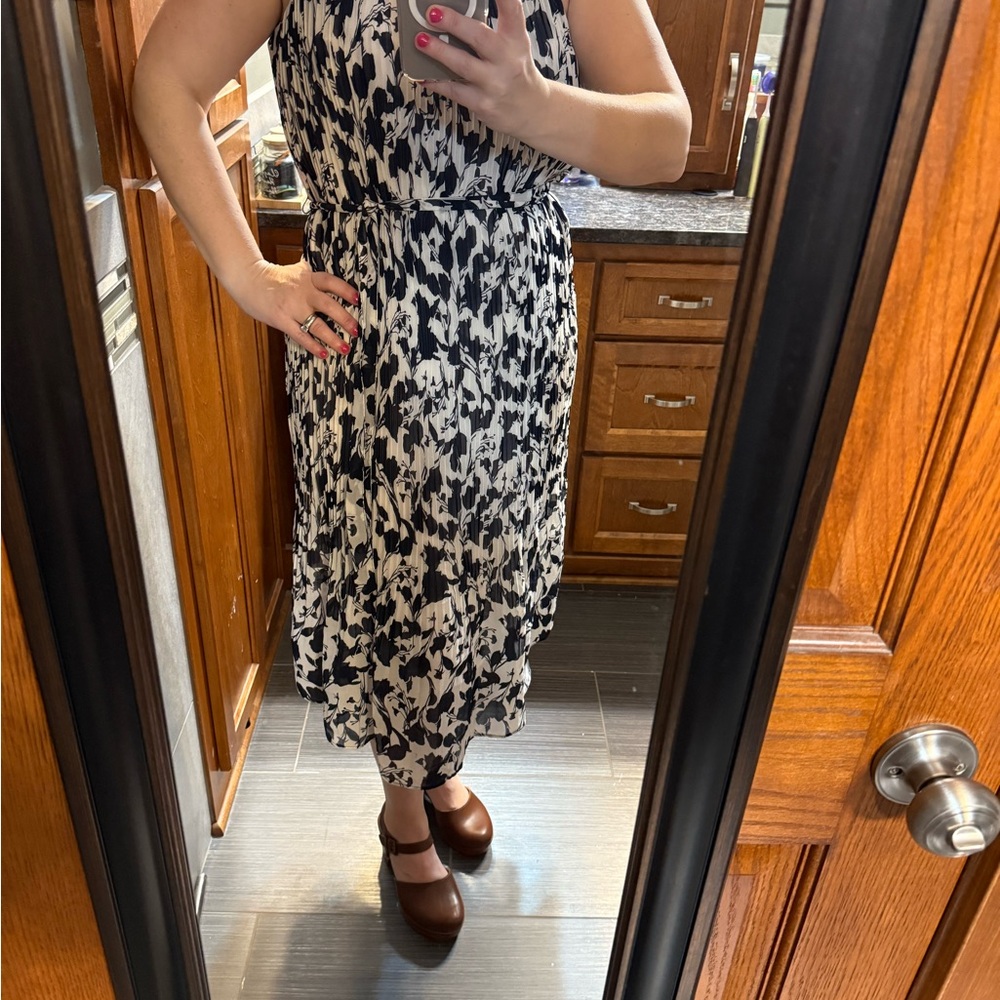 Elegant Black and White Women's Dress